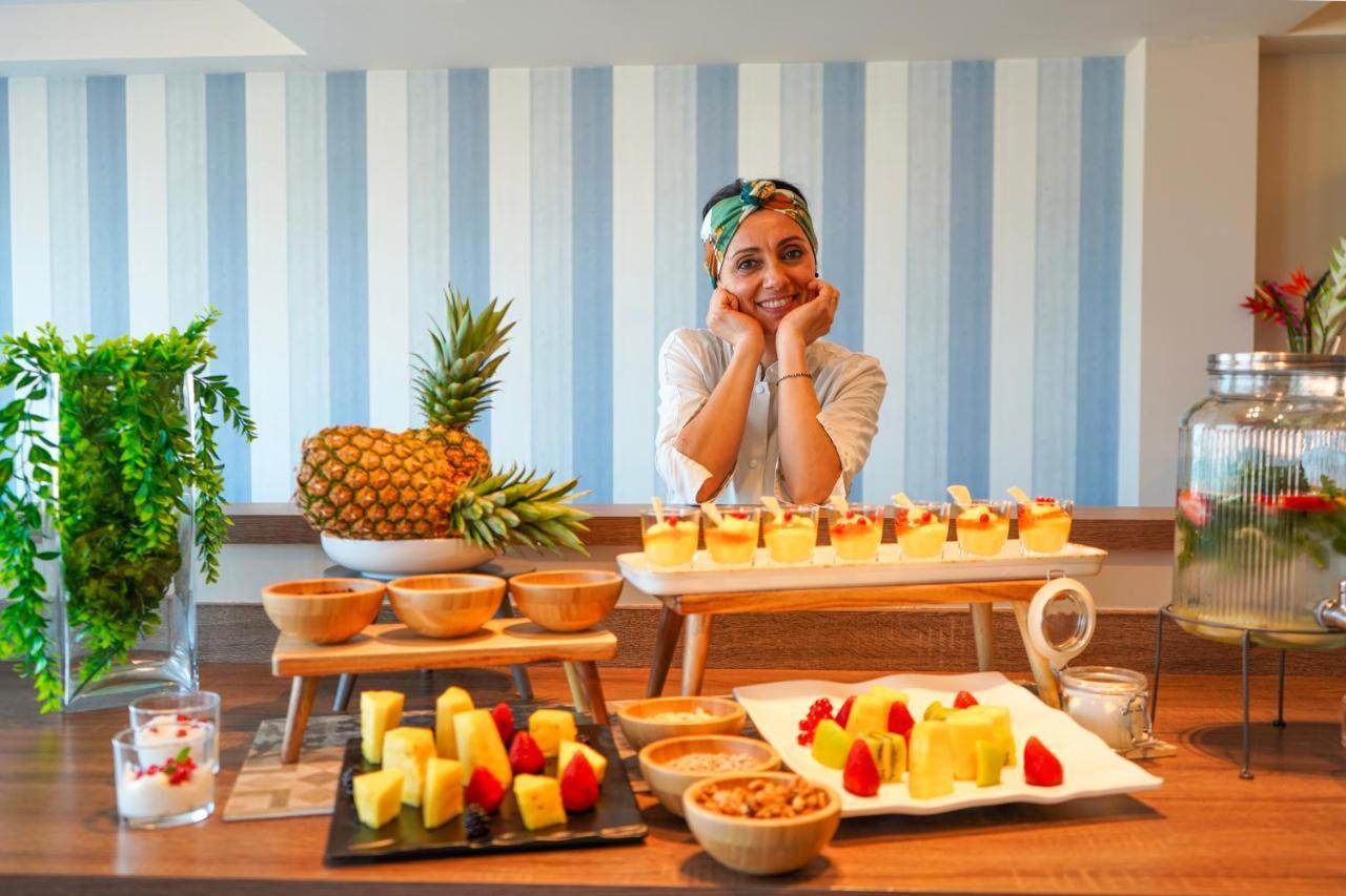 Hotel Alexandra - Beach Front - Healthy Xxl Breakfast & Brunch Until 12 30 - Parking Included Misano Adriatico Exterior foto